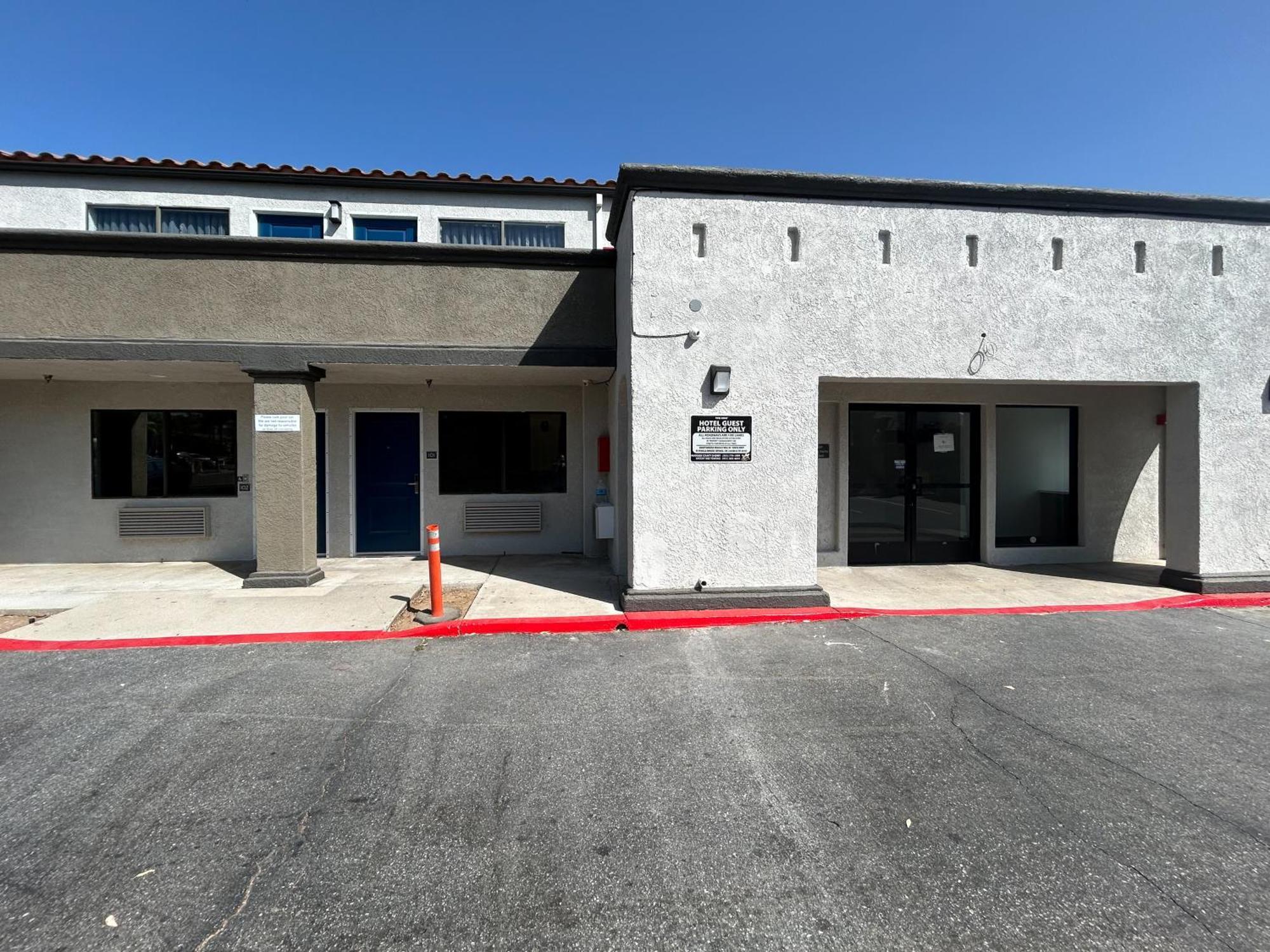 Studio 6 Lake Elsinore, Ca Buitenkant foto
